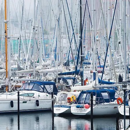 Appartamento Urbanes Wohnen Mit Foerdeblick *