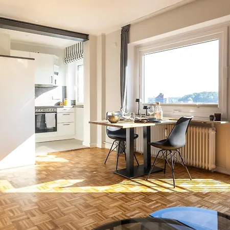 Appartamento Urbanes Wohnen Mit Foerdeblick *