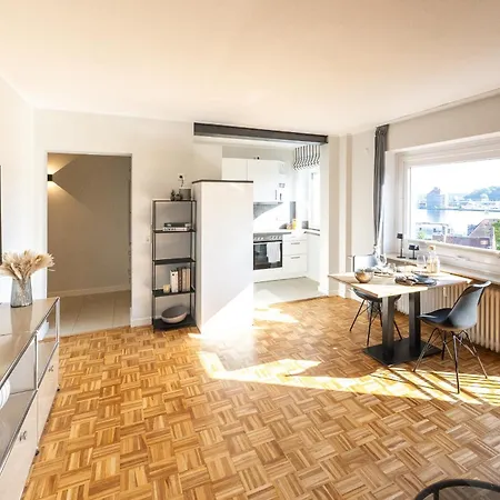 Urbanes Wohnen Mit Foerdeblick Daire