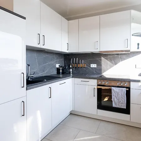 Urbanes Wohnen Mit Foerdeblick *